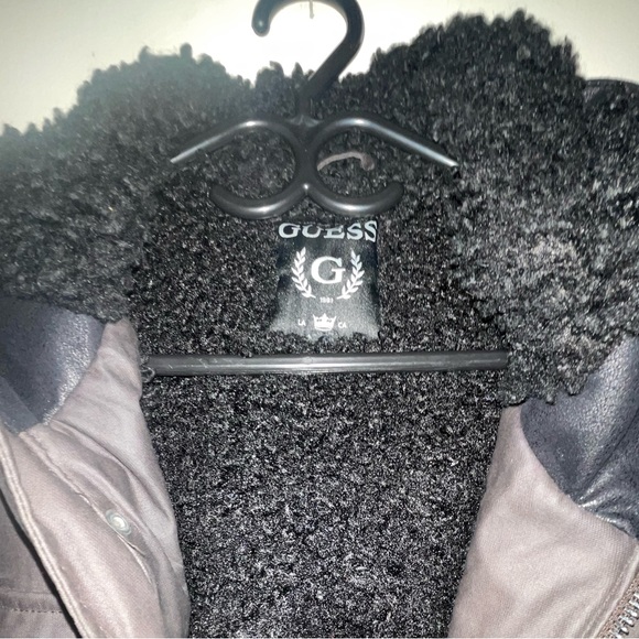 Beautiful thick warm mens Guess jacket size large - Picture 4 of 4